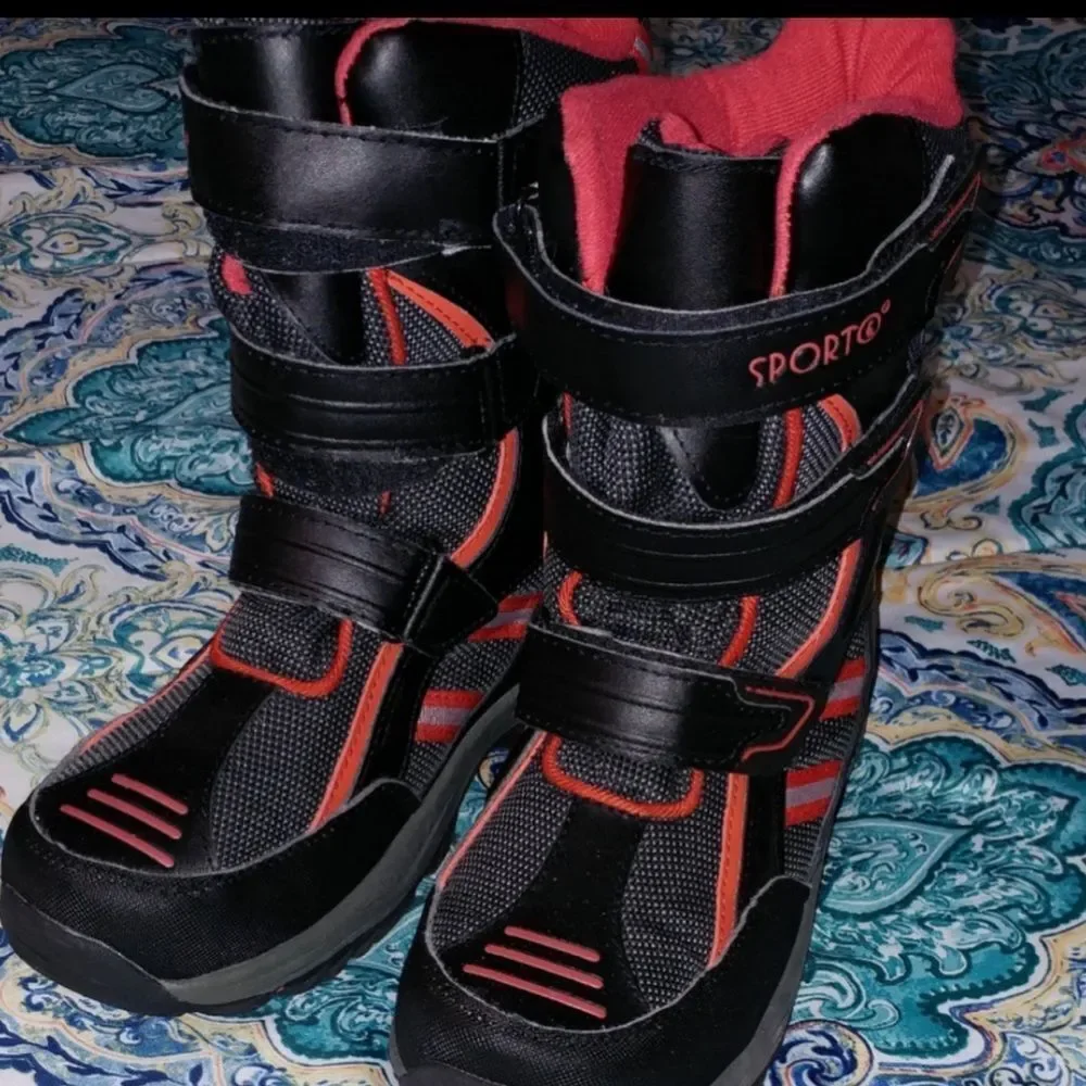 Sporto Boys Snowboard Boots!